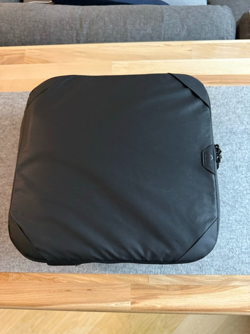 Peak Design Camera Cube V2 Smedium Black NWT Camera Bag Insert Organizer
